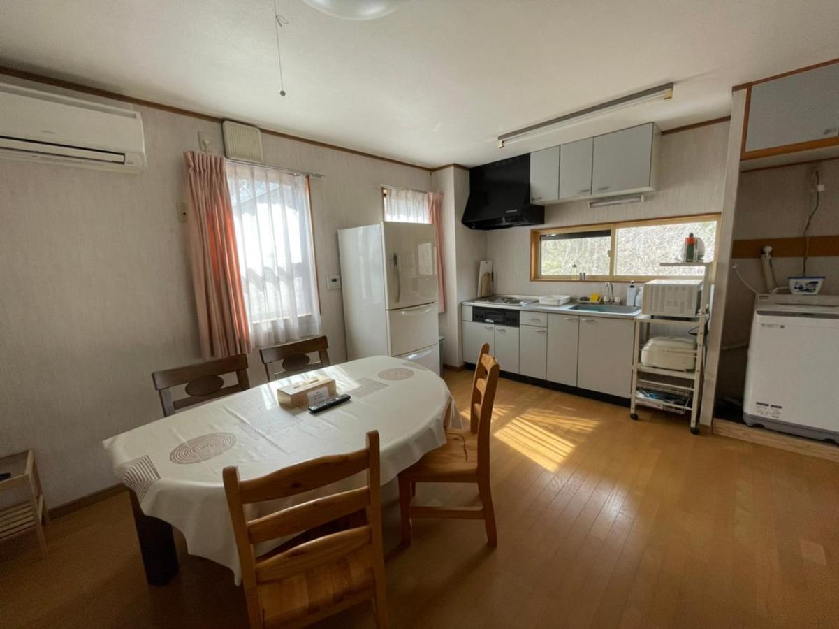 Hakuba Canadian Lodge Esterno foto