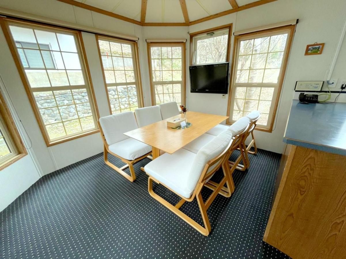 Hakuba Canadian Lodge Esterno foto