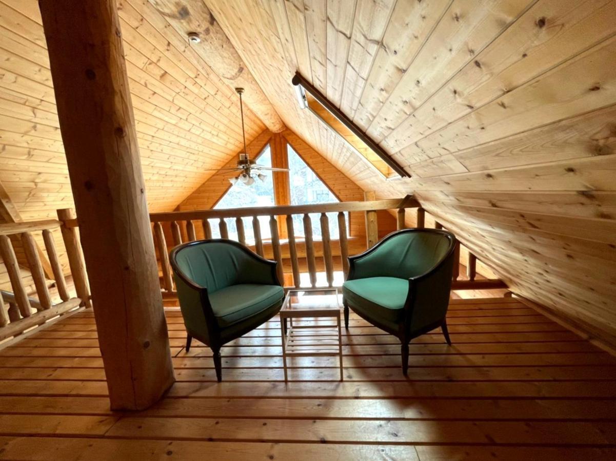 Hakuba Canadian Lodge Esterno foto